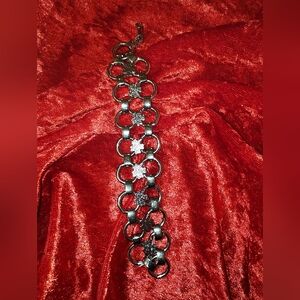 Vintage Silver Tone 🍀 Four-leaf Clover Bracelet With Fold Over Clasp